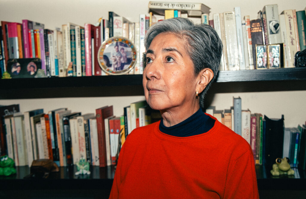 Dra. Lourdes Arellanes García, médico oftalmólogo, posando para una fotografía durante entrevista