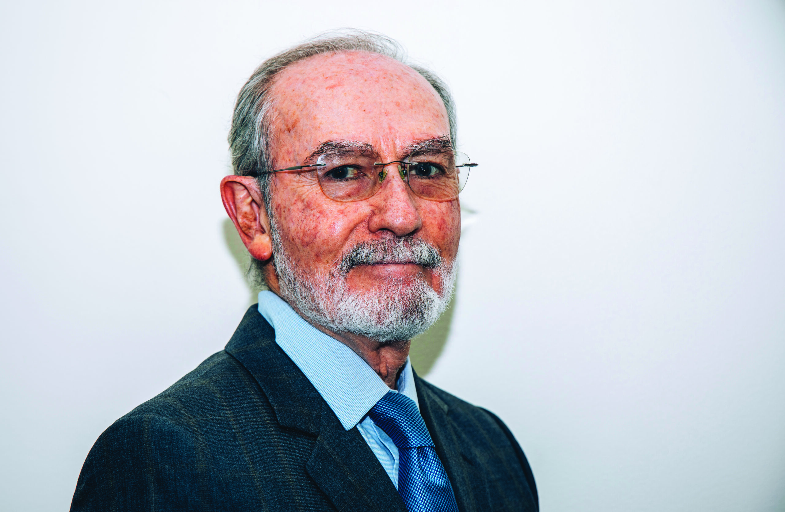 Entrevista al Dr. Francisco Martínez Castro